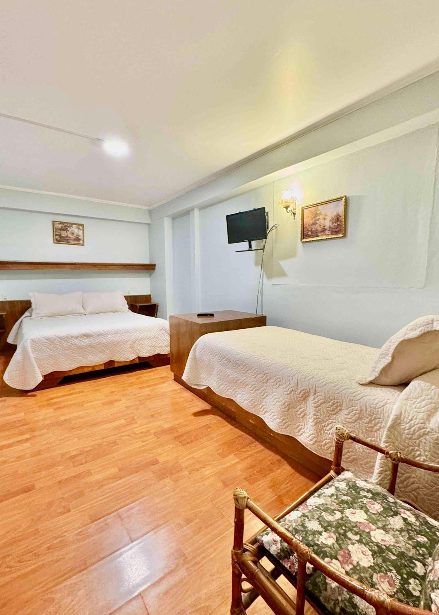 Hotel Montecarlo