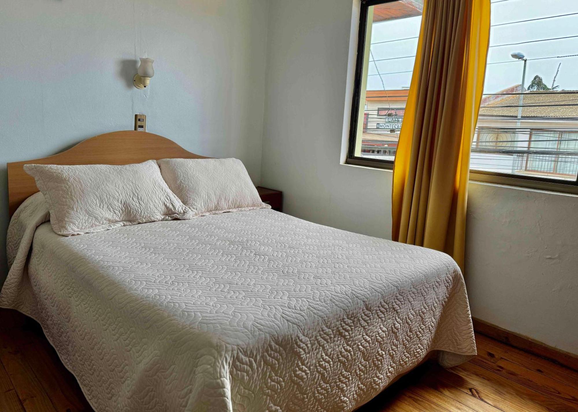 Hotel Montecarlo *